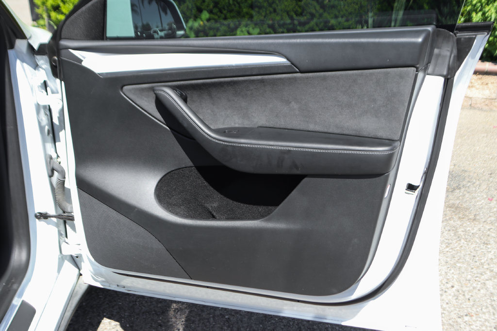 Used 2023 Tesla Model Y Performance AWD/4WD image 39