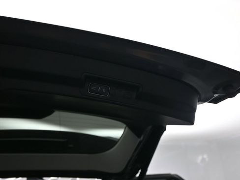 Used 2025 Ford Explorer Active image 22