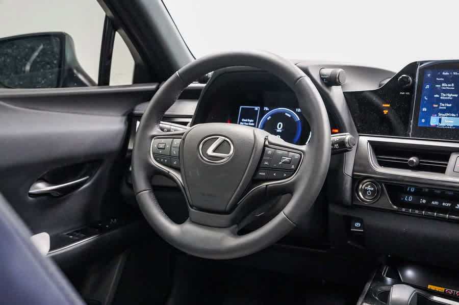 Used 2025 Lexus UX 300h FWD w/ Accessory Package (Z1) image 14