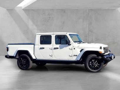 Used 2024 Jeep Gladiator Sport