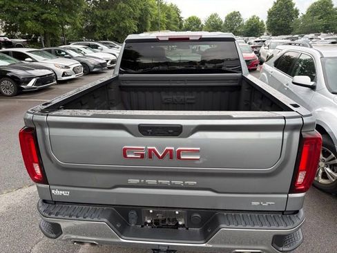 Used 2023 GMC Sierra 1500 SLT w/ SLT Premium Package AWD/4WD image 8