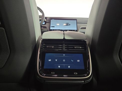 Used 2023 Rivian R1T Adventure image 28