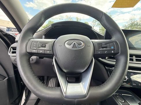 Certified 2025 INFINITI QX60 Luxe w/ Cargo Package AWD/4WD image 11