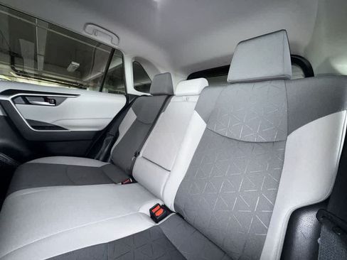 Used 2023 Toyota RAV4 XLE FWD image 22