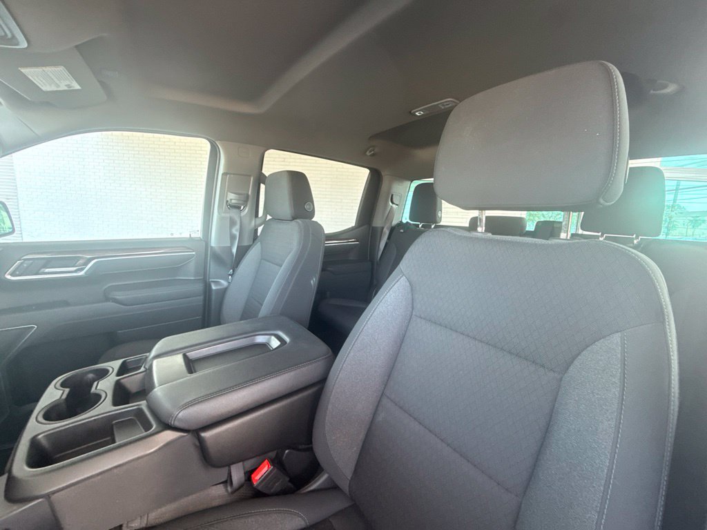 Used 2025 Chevrolet Silverado 1500 LT AWD/4WD image 29