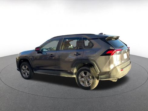 Used 2025 Toyota RAV4 LE image 10