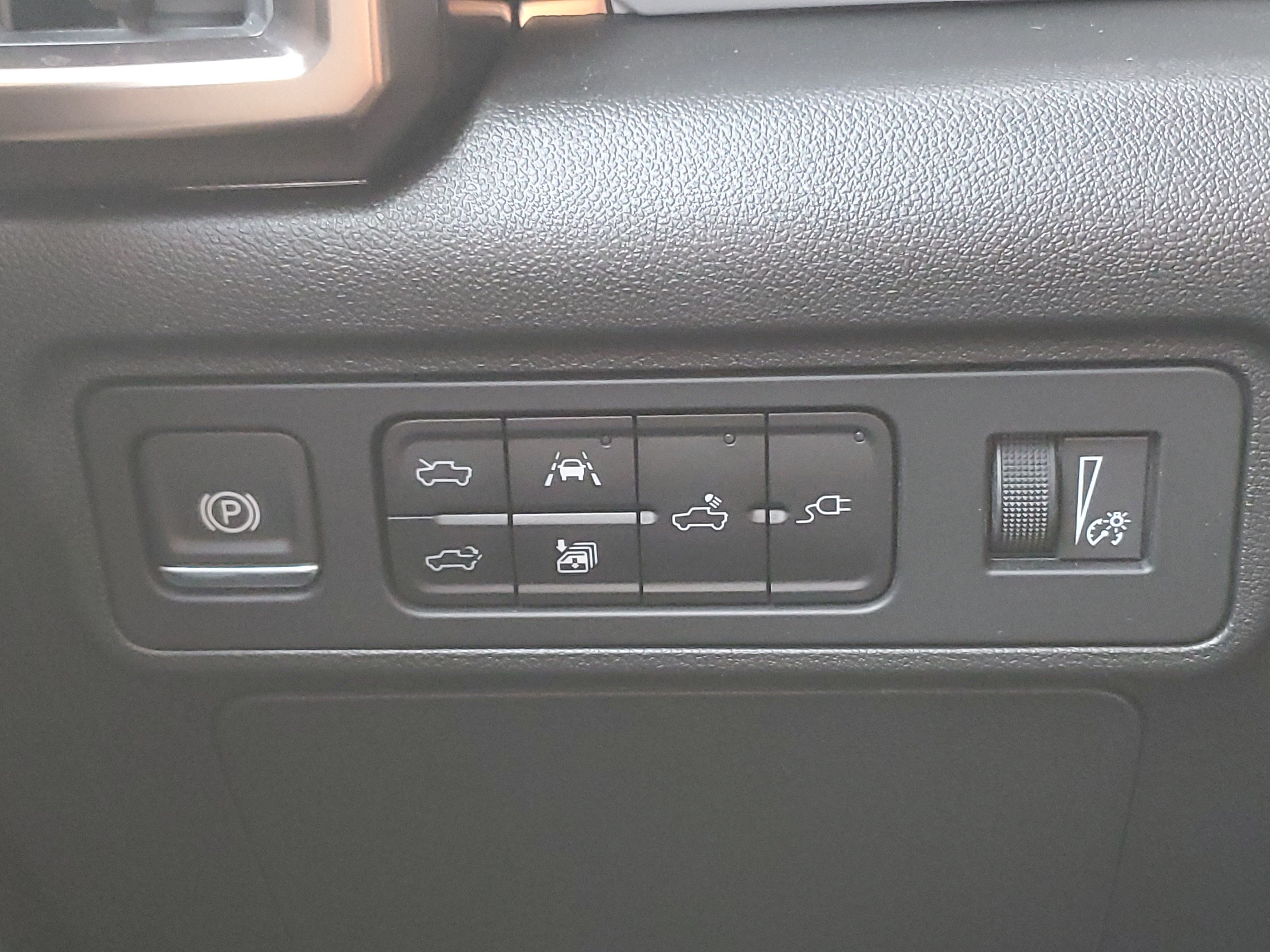 Used 2024 GMC Hummer EV 2X w/ Extreme Off-Road Package AWD/4WD image 27