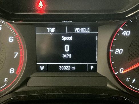 Certified 2024 Chevrolet Trax RS w/ Driver Confidence Package image 14