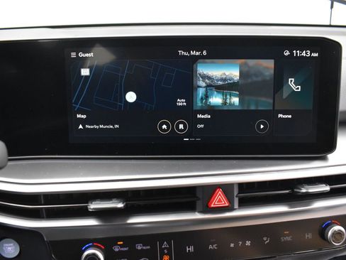 Used 2025 Kia Sorento S FWD image 24