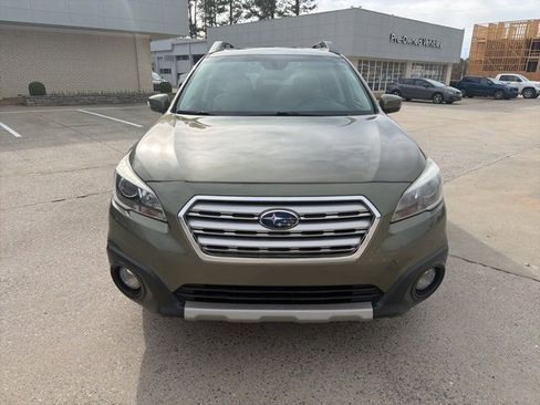 Used 2017 Subaru Outback 2.5i Limited image 3