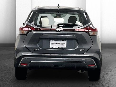 Certified 2023 Nissan Kicks SV image 3