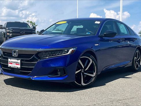 Used 2022 Honda Accord Sport image 1