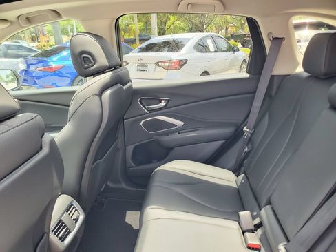 Used 2024 Acura RDX SH-AWD image 12
