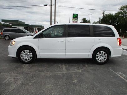 Used 2017 Dodge Grand Caravan SE w/ Power Window Group