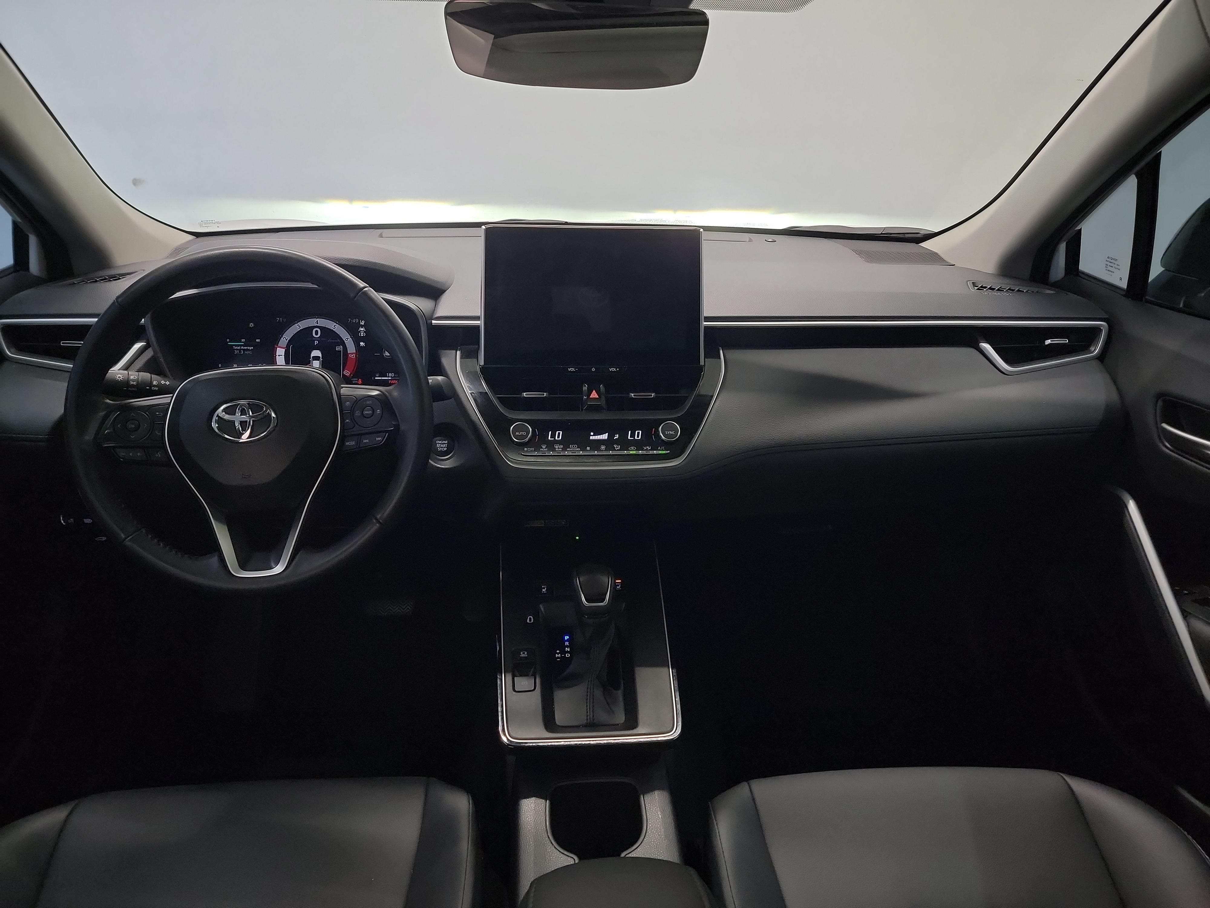 Used 2026 Toyota Corolla Cross XLE w/ Convenience Package FWD image 15