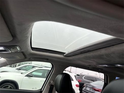 Used 2022 Kia Telluride SX w/ SX Prestige Package image 18