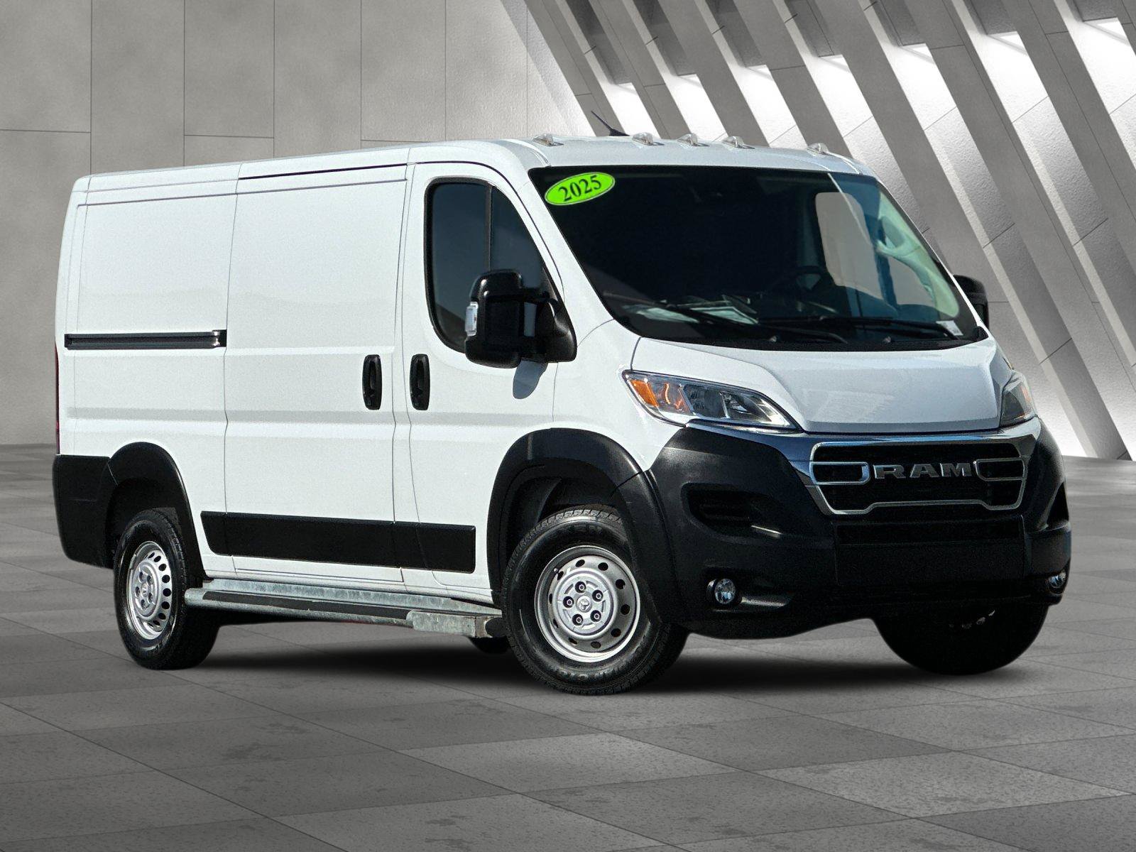 Used 2025 RAM ProMaster 2500 w/ U-Haul Equipment Group FWD image 1