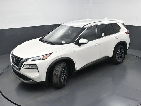 Used 2023 Nissan Rogue SV FWD image 30