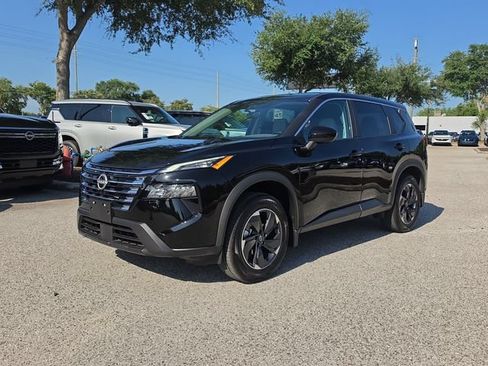 Certified 2025 Nissan Rogue SV AWD/4WD image 4