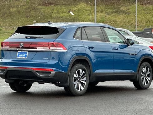 New 2025 Volkswagen Atlas Cross Sport SE image 3