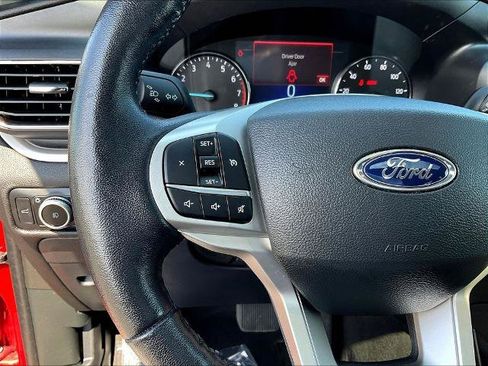 Certified 2023 Ford Explorer XLT w/ Equipment Group 202A AWD/4WD image 11