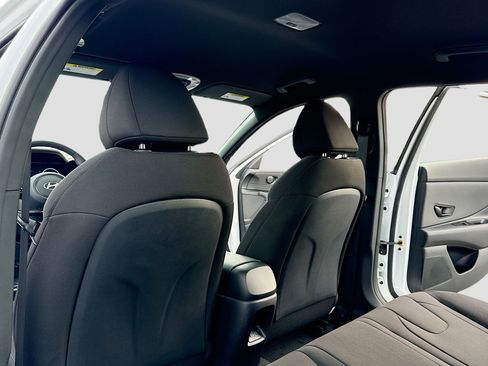 New 2026 Hyundai Elantra Sport image 6