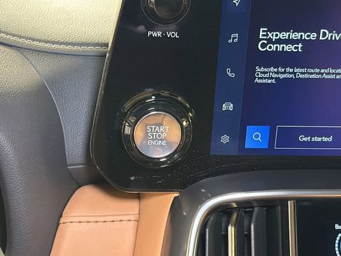 Certified 2024 Lexus LX 600 4WD w/ Premium Package image 28