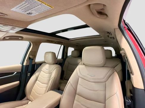 Used 2025 Cadillac XT6 Premium Luxury w/ Platinum Package AWD/4WD image 20