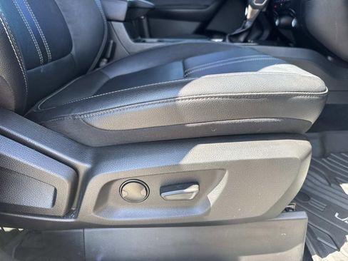 Used 2023 Ford Ranger Lariat w/ Technology Package RWD image 13