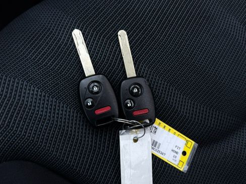 Used 2010 Honda Fit Sport image 33