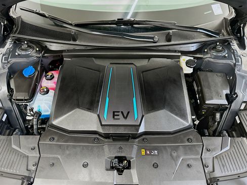 Used 2024 Hyundai Ioniq 5 SEL image 34