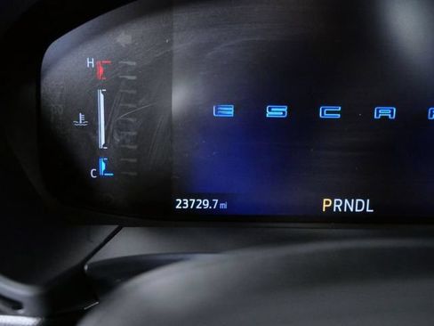Certified 2025 Ford Escape ST-Line AWD/4WD image 18