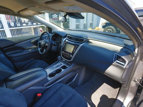 Used 2022 Nissan Murano S image 19