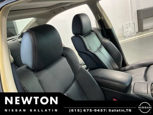 Used 2014 Nissan Maxima 3.5 SV w/ Premium Package FWD image 18