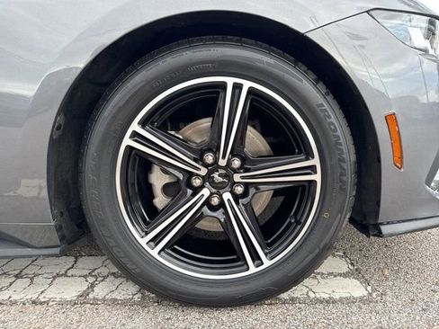 Used 2024 Ford Mustang Premium image 9