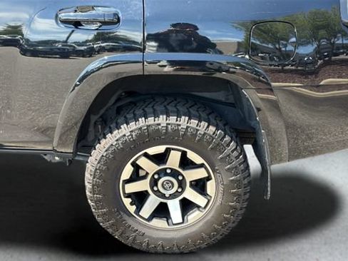 Used 2017 Toyota 4Runner TRD Off-Road AWD/4WD image 35