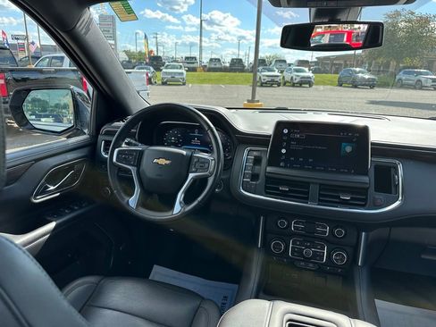 Used 2022 Chevrolet Tahoe LT w/ LT Signature Plus Package AWD/4WD image 17