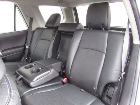 Used 2023 Toyota 4Runner Limited AWD/4WD image 17