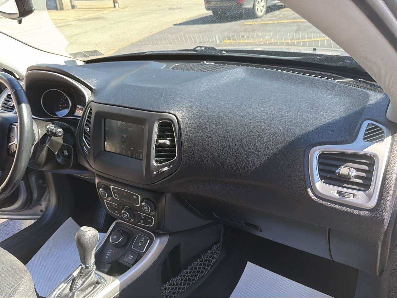 Used 2019 Jeep Compass Sport w/ Cold Weather Group AWD/4WD image 38