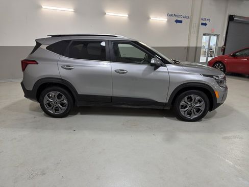 Used 2024 Kia Seltos S FWD image 10