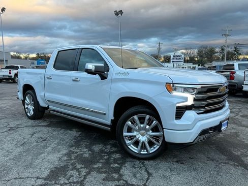 New 2026 Chevrolet Silverado 1500 High Country image 2