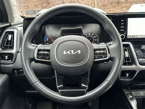 Used 2023 Kia Sorento EX image 7