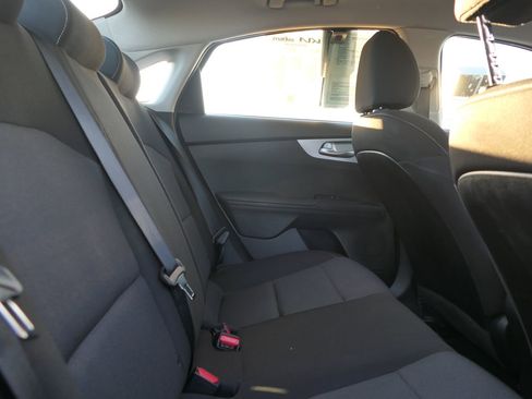 Used 2023 Kia Forte LXS w/ LXS Technology Package image 29