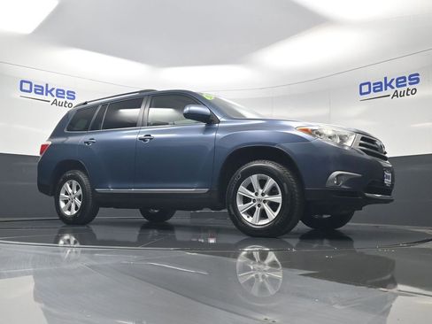 Used 2013 Toyota Highlander SE AWD/4WD image 38