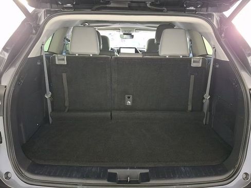 Used 2023 Toyota Highlander Limited image 34