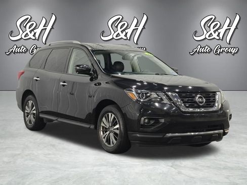 Used 2019 Nissan Pathfinder SL AWD/4WD image 2