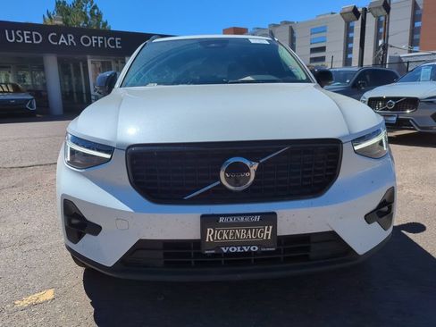 Used 2026 Volvo XC40 B5 Plus AWD/4WD image 2