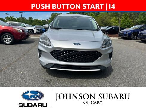 Used 2020 Ford Escape SE FWD image 2