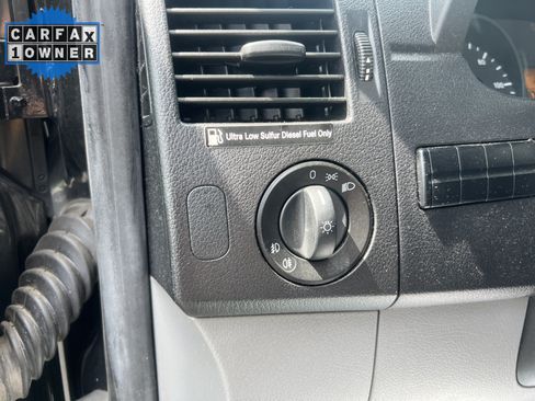 Used 2013 Mercedes-Benz Sprinter 2500 image 16