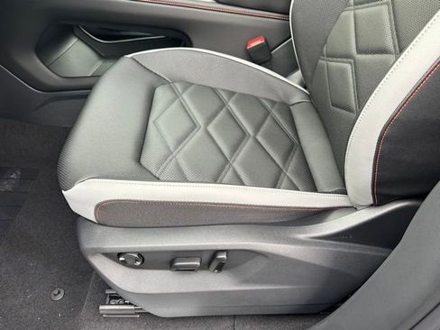 New 2026 Volkswagen Atlas Peak Edition image 25